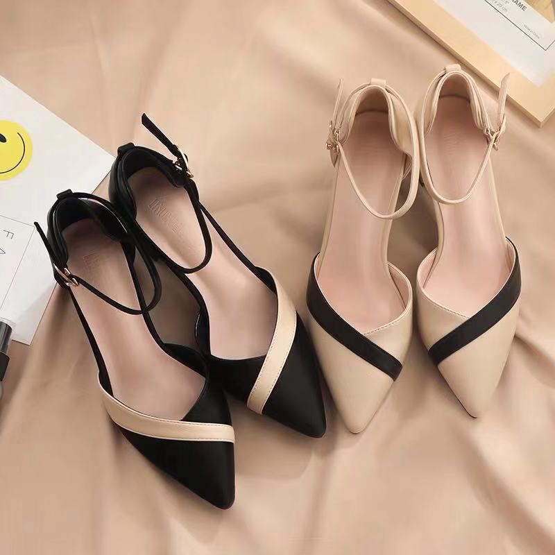 Leather Classic Strap - Sapatos Clássicos Femininos Bege com Salto