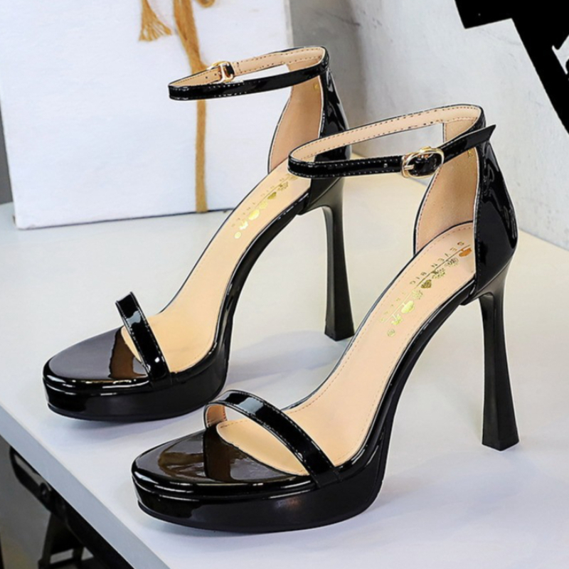 Novos Sapatos Femininos de Sal - Leather Classic Strap avaliação e preço