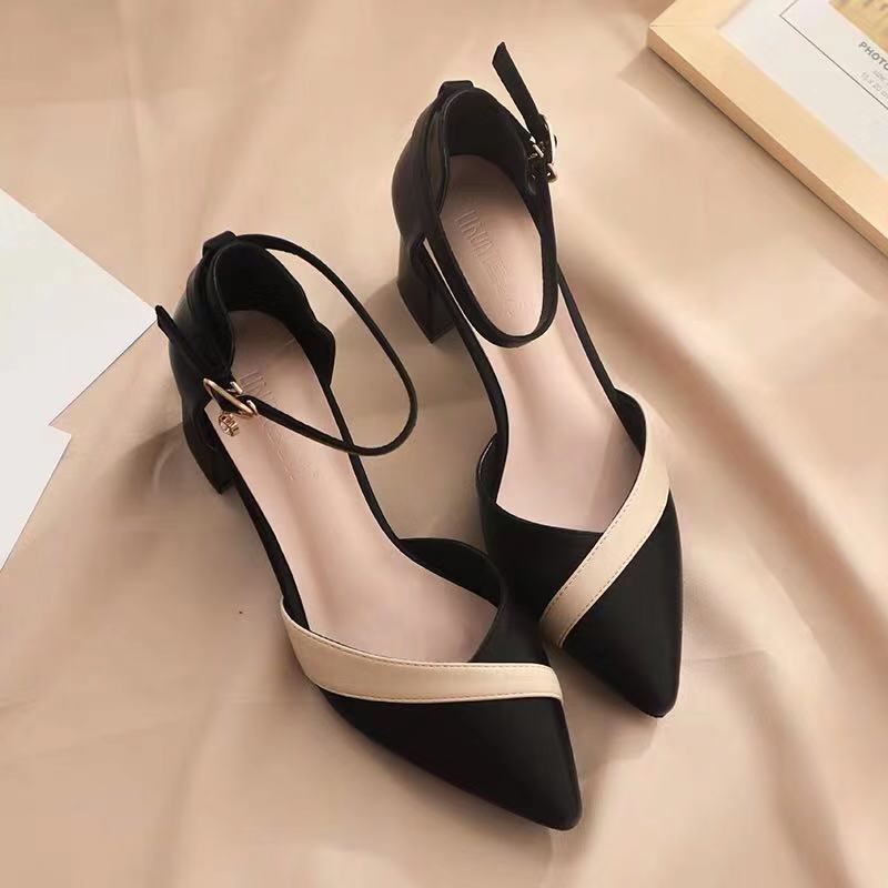 Sapatos Clássicos Femininos Be - Leather Classic Strap avaliação e preço